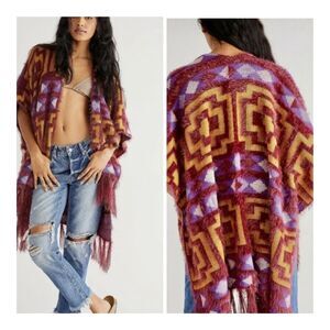 New Free People Diamondback Sweater Soft Knit
Kimono Fringed one size